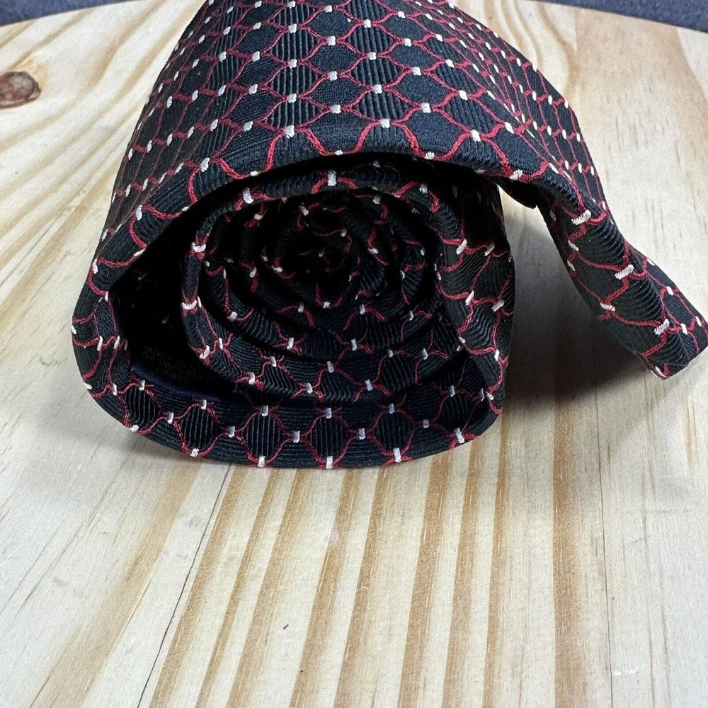 Brooks Brothers “346” Geometric Print Necktie 100%‎ Silk Means Tie